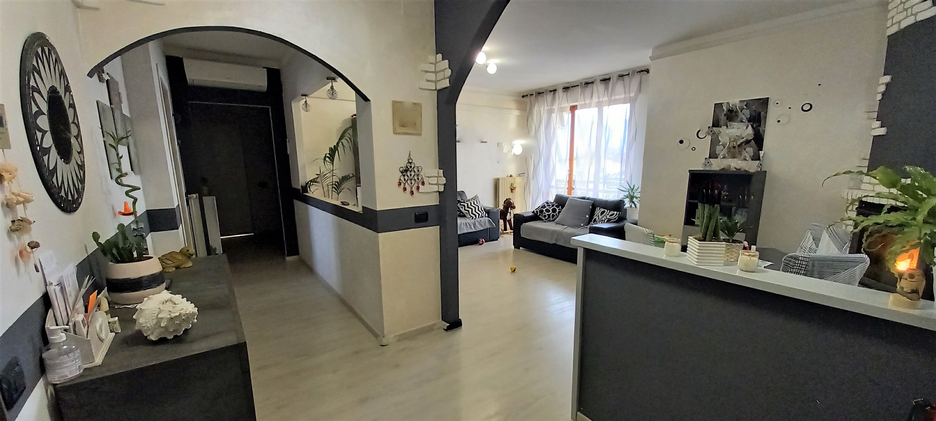 Appartamento con cantina e posto auto