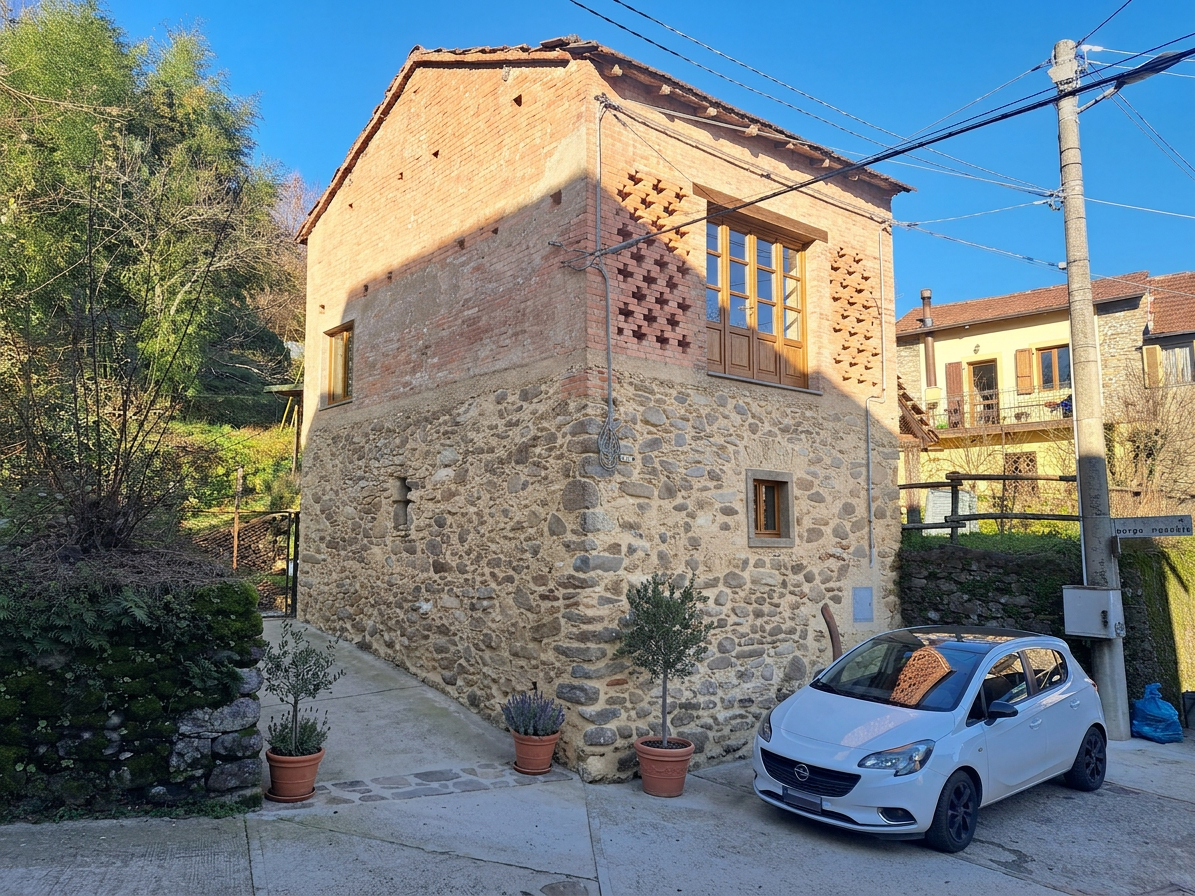 Mulazzo: Rustico con orto — Dopo
