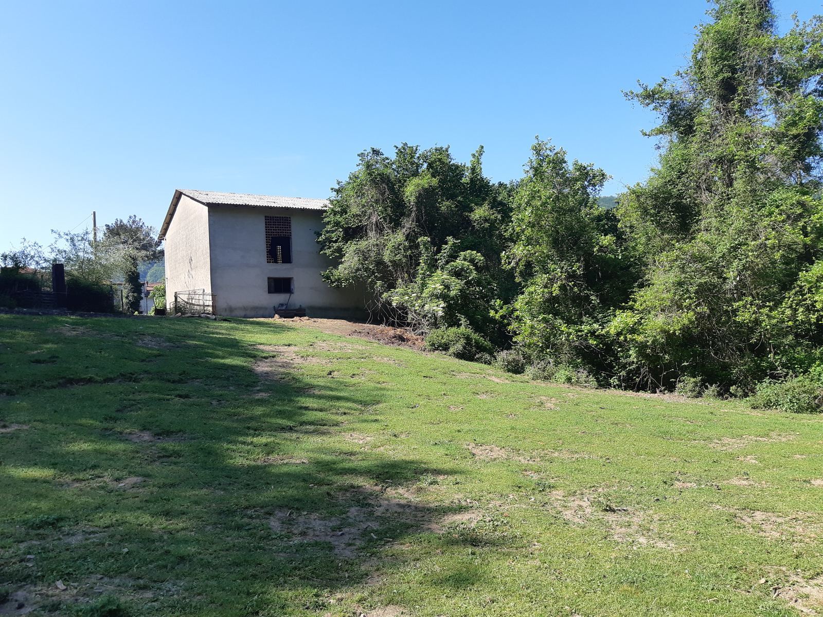 Mulazzo: Rustico con terreno