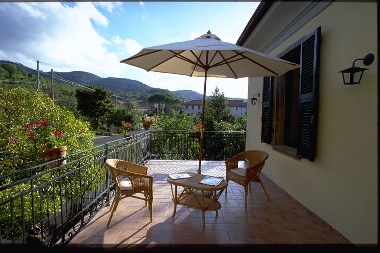 Pontremoli: Villa di prestigio con giardino