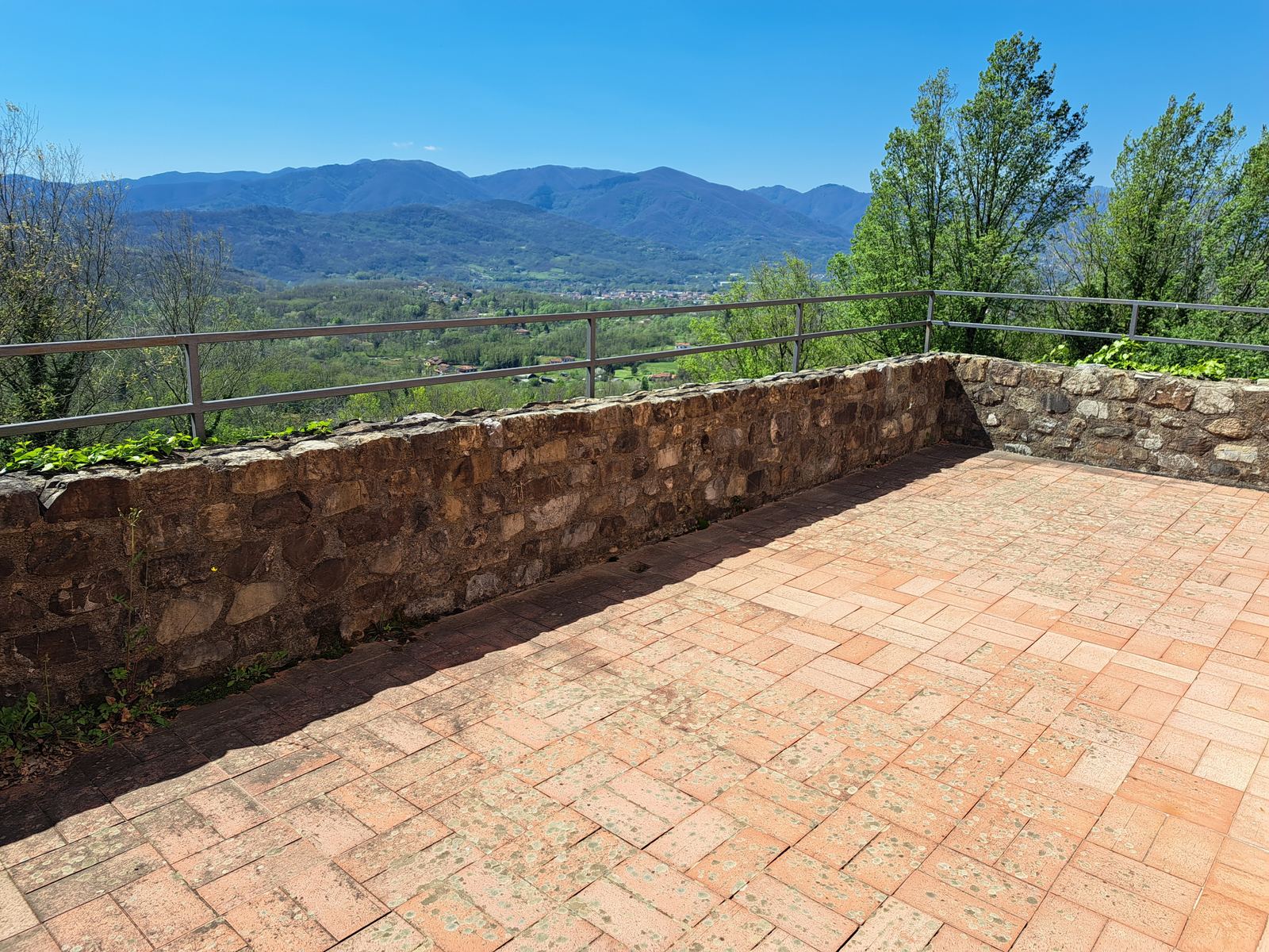Bagnone: Casa di borgo 186 mq ristrutturata, terrazza panoramica